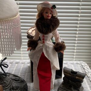 Barbie doll holiday hallmark no box